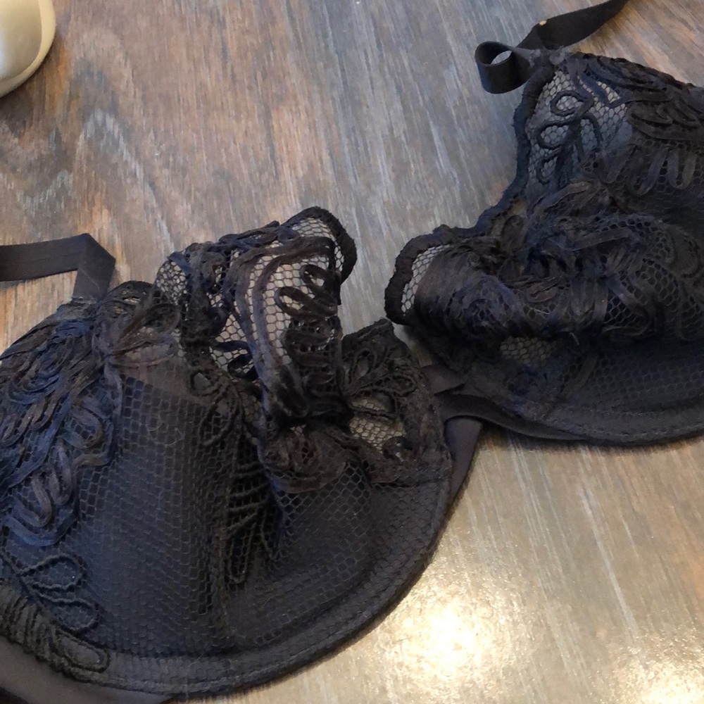 Very sexy Victoria’s Secret black lace push-up bra